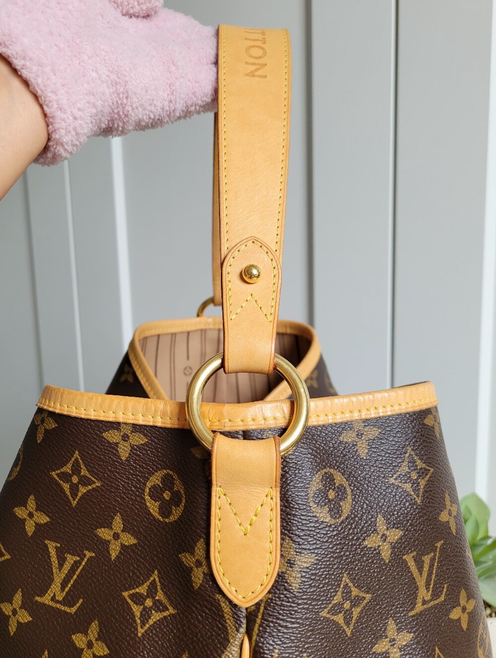 DISCONTINUED 💕Authentic Louis Vuitton DELIGHTFUL MM Hobo Shoulder Bag Monogram - Picture 4 of 16